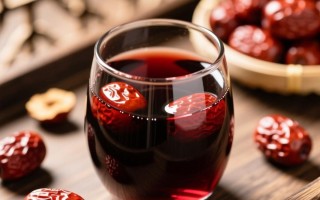红枣泡红酒的功效是什么？