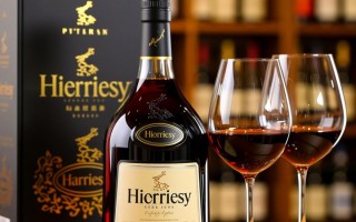 轩尼诗红酒价格之谜，一瓶究竟多少？